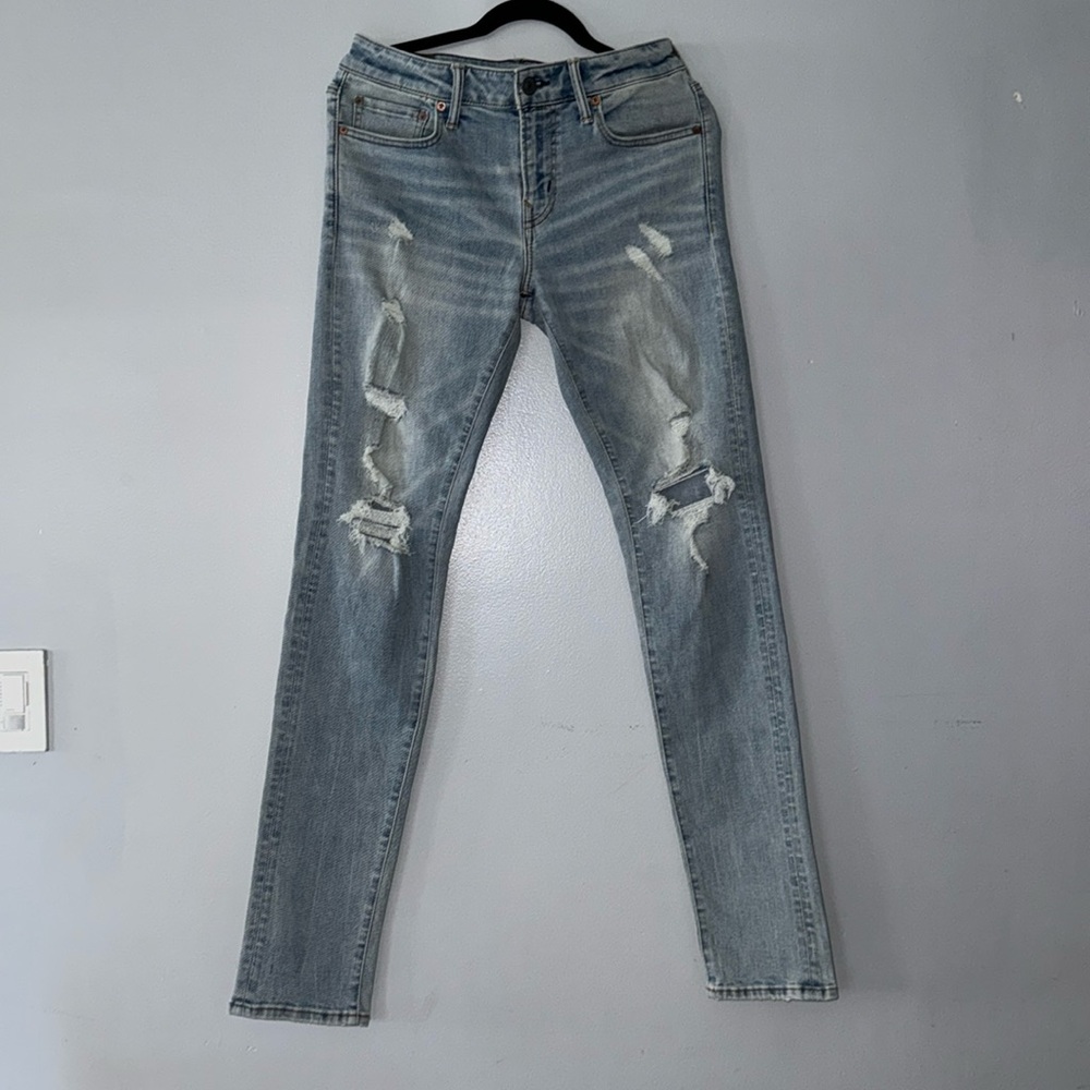 American Eagle next level Airflex ripped Jeans . Size 30*30. Stacked Skinny.